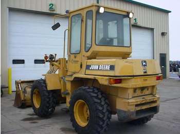 John Deere 244E - Wheel loader