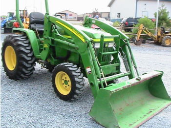 John Deere 790 Tractor - Wheel loader