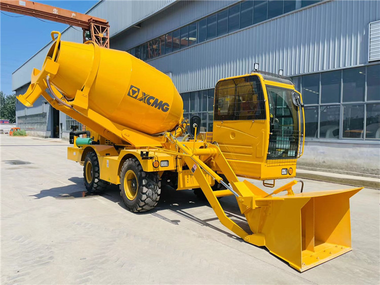 XCMG 4m3 Self-Loading Mobile Concrete Mixer Truck Automatic Concrete Mixer for Sale - Concrete mixer: picture 4
