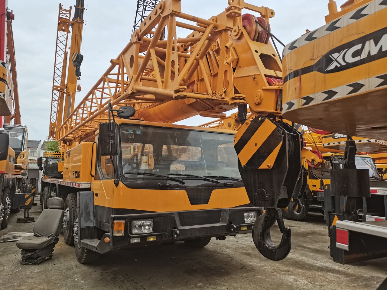 XCMG QY50K - Crane: picture 2