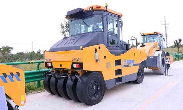 Pneumatic roller XCMG Second Hand Drum Roller XP263 26Ton Used Road Roller popular model: picture 3