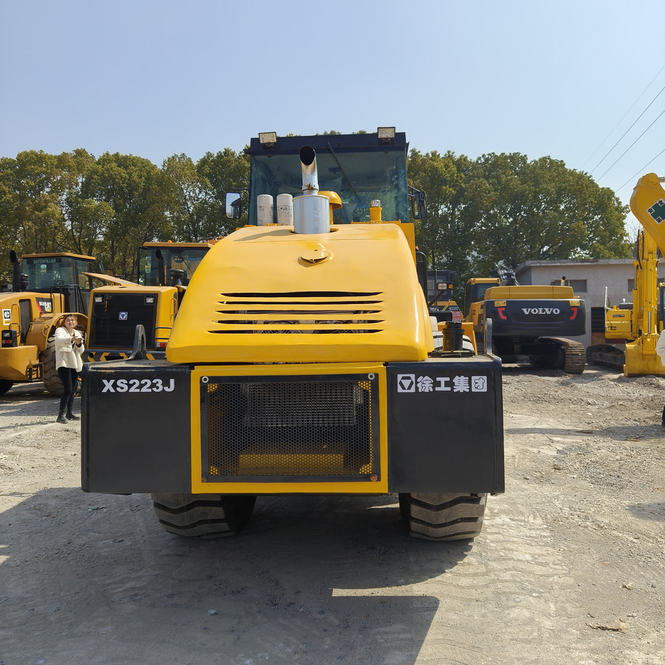 XCMG XS223J - Compactor: picture 2