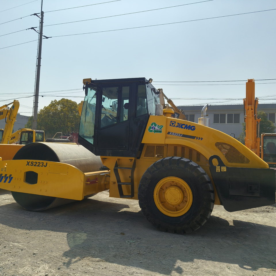 XCMG XS223J - Compactor: picture 5