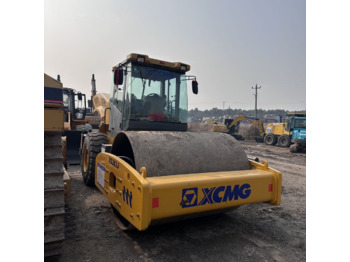XCMG XS263 - Road roller: picture 1