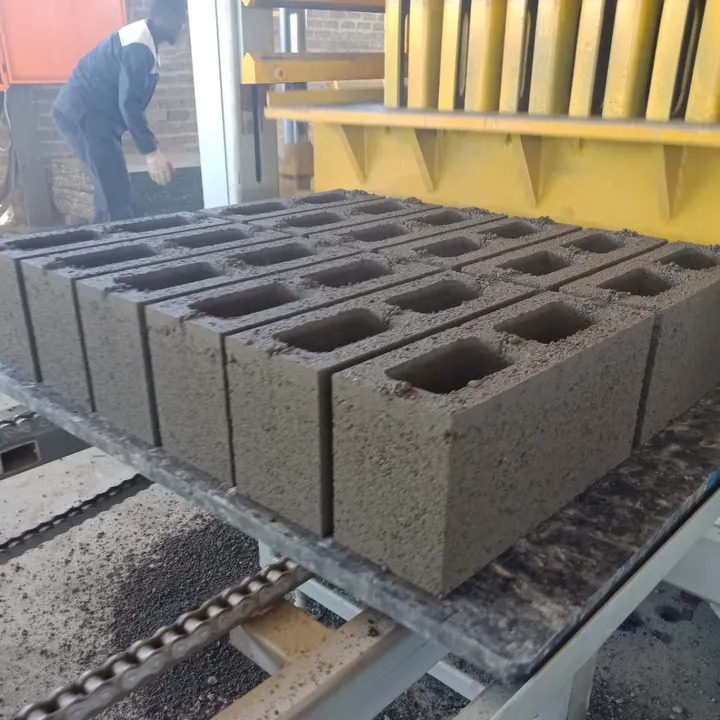 XCMG official MM8-15 fully automatic fly ash bricks block making machine - Block making machine: picture 2