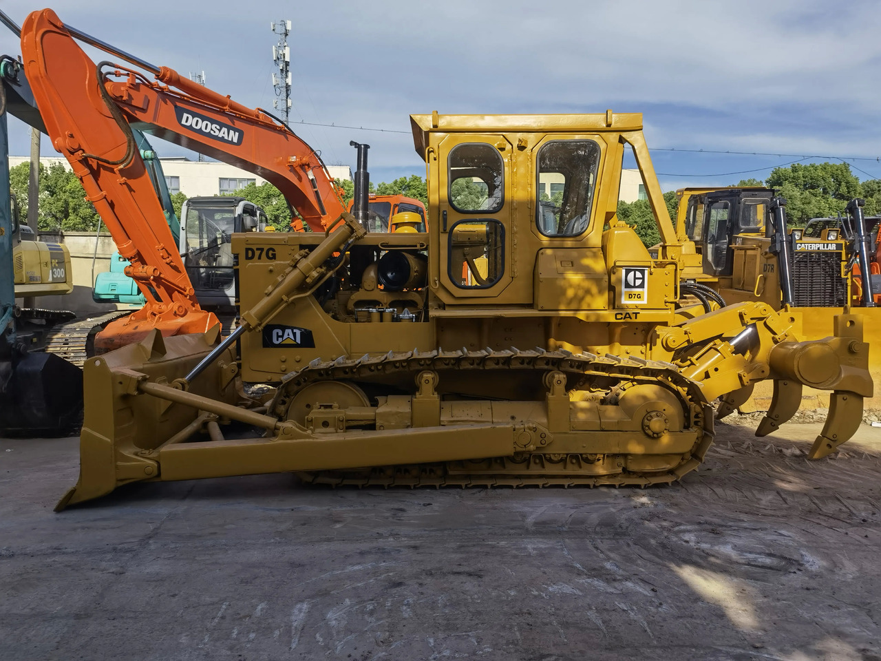 Used caterpillar bulldozer D7G secondhand caterpillar used bulldozer D7G D6G in stock now - Bulldozer: picture 3