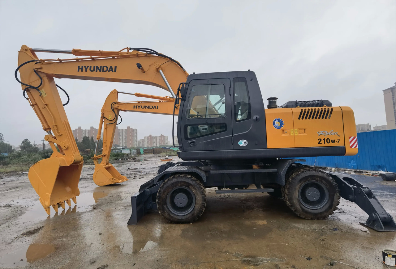 Used excavators hyundai 20 ton heavy equipment machine 210W-7 wheel excavators for sale - Wheel excavator: picture 3