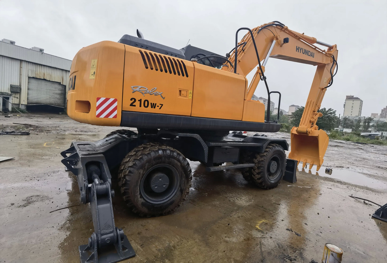 Used excavators hyundai 20 ton heavy equipment machine 210W-7 wheel excavators for sale - Wheel excavator: picture 2