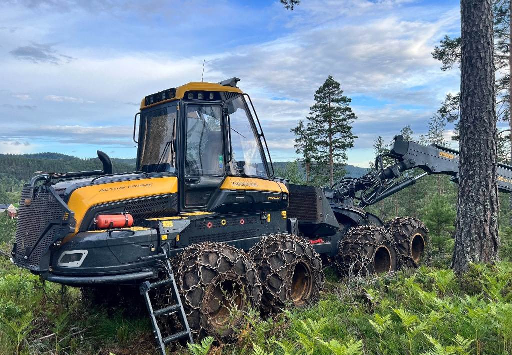 Ponsse Ergo 8W AF  - Forestry harvester: picture 1