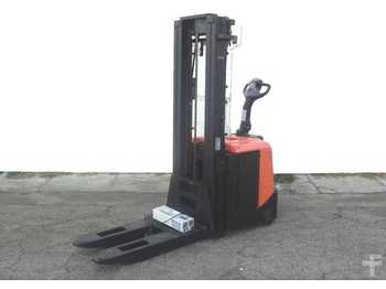 BT SPE 160 L (1.800 ore lavoro) - Electric forklift: picture 1