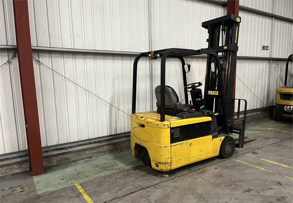 Electric forklift Daewoo B18T-2: picture 6