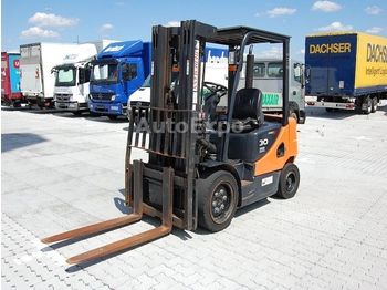 Forklift Doosan D30S-5 Automatik: picture 1