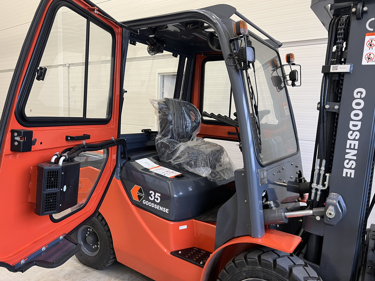 Goodsense FD35 with good equipment! - Diesel forklift: picture 3