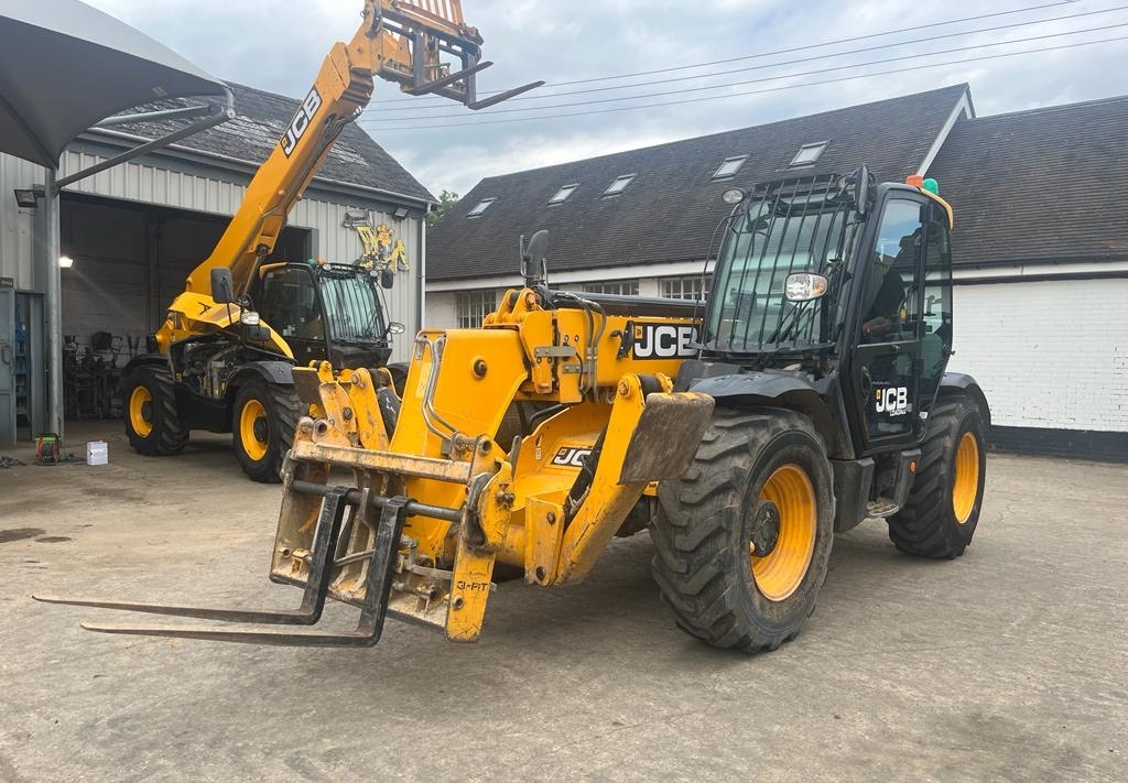 JCB 533 105  - Telescopic handler: picture 3