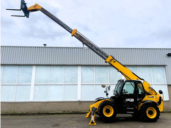 Telescopic handler JCB