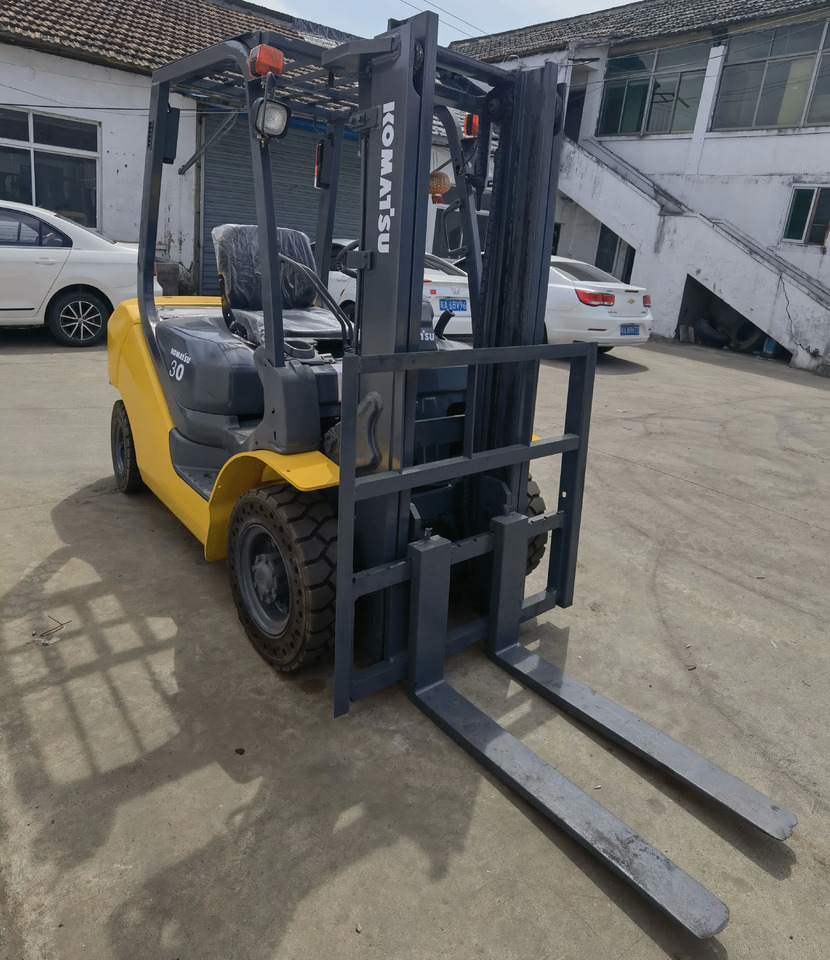 Japan Original 3 Tons FD30 Komatsu Forklift Japan Hot selling - Forklift: picture 1