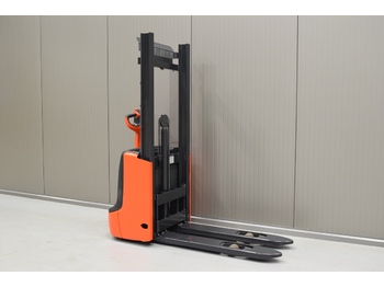 Stacker LINDE L 10 B: picture 1