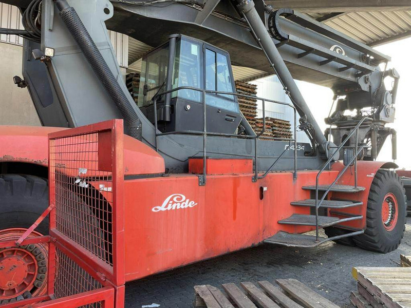 Linde C4234TL - Reach stacker: picture 2