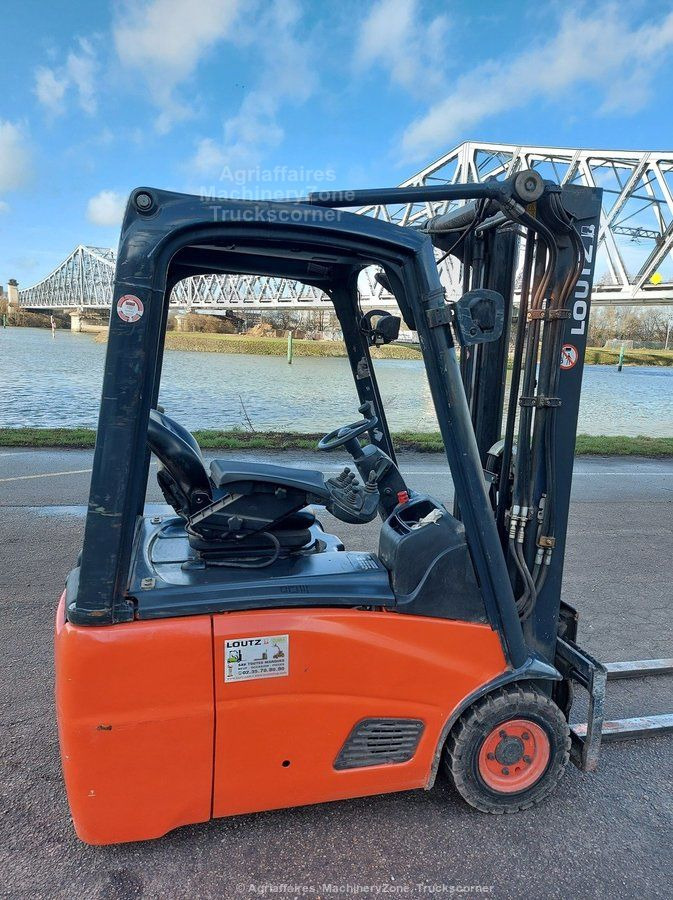 Linde E16-01 - Electric forklift: picture 4