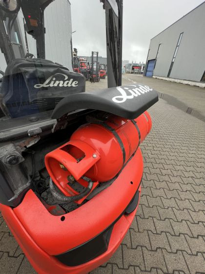 Linde H20T (391) - Forklift: picture 4