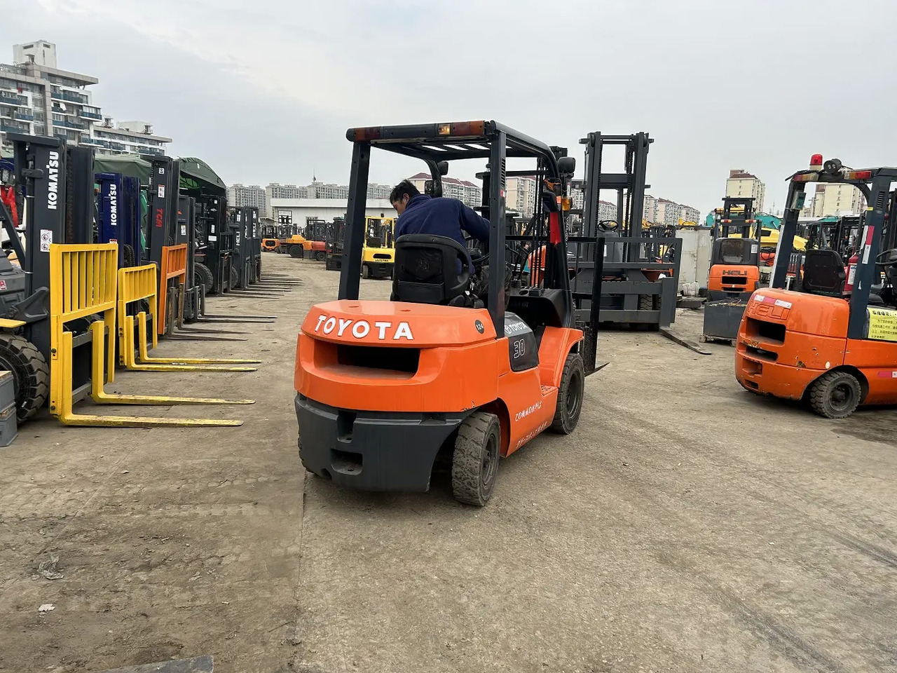 Made in Japan Used Toyota FD30 FD40 FD50 3 ton 4 ton 5 ton Small Diesel Forklift For Sale - Forklift: picture 2