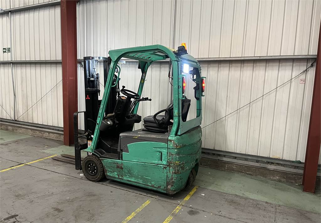 Mitsubishi FB16NT  - Electric forklift: picture 3