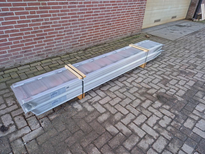 Onbekend  - Loading ramp: picture 2