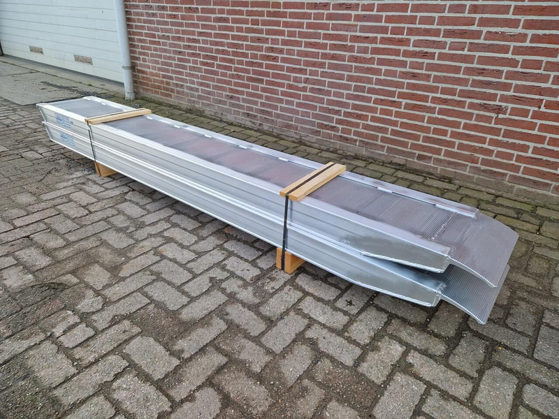 Onbekend  - Loading ramp: picture 3