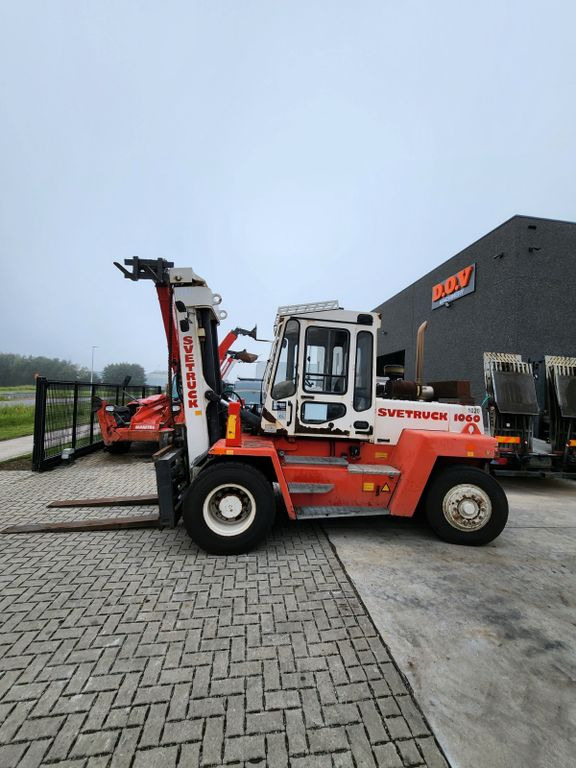 SMV Svetruck 1060  - Forklift: picture 2