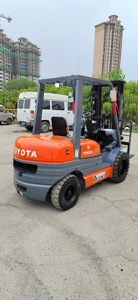 Second hand Toyota forklift FD30 used Toyota forklift FD30 FD50 FD70 TCM Komatsu forklift for sale - Forklift: picture 3