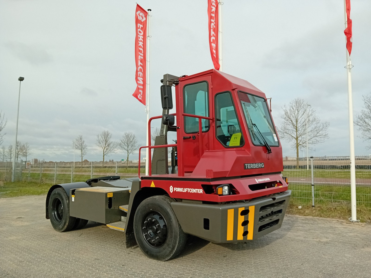 TERBERG YT220 4x2  - Terminal tractor: picture 1