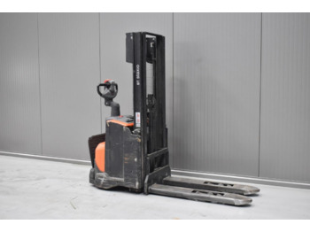 TOYOTA SWE 120L - Stacker: picture 1