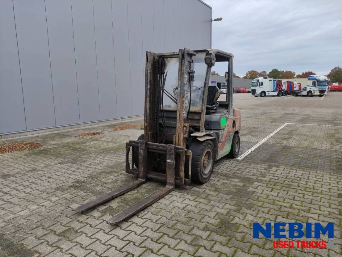 Toyota 02-8FDF3030  - Forklift: picture 1