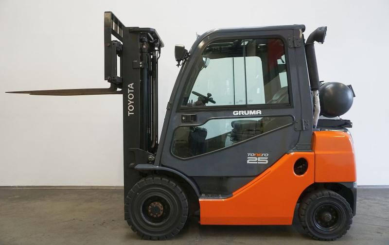 LPG forklift Toyota 02-8FGF25: picture 4