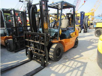Diesel forklift Toyota FD25: picture 1