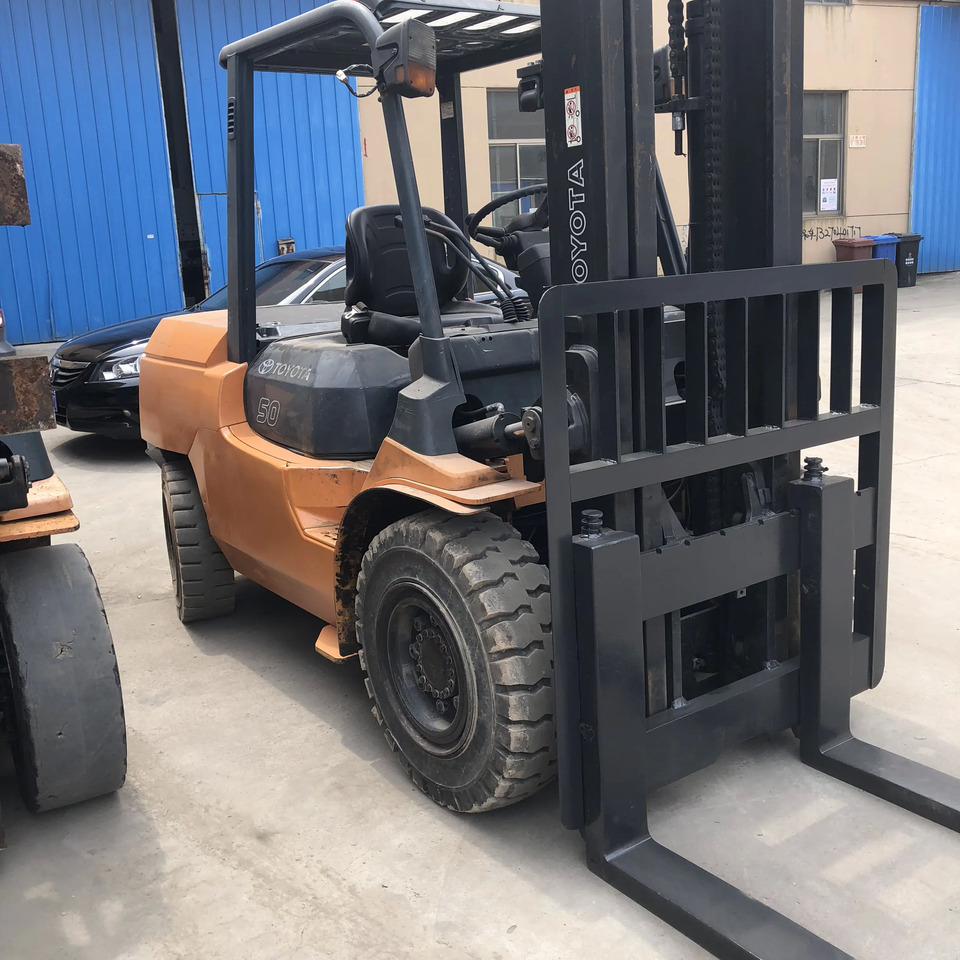 Used Toyota forklift FD30 FD50 FD70 Japan made Toyota forklift parts 5ton Toyota diesel forklift 5 ton FD50 - Forklift: picture 3