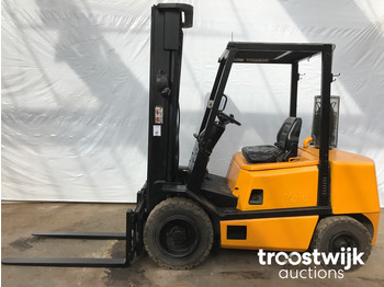Forklift Yale GDP25TE-E2540: picture 1