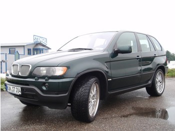 BMW X5 4.4 i *Vollausstattung* Navi / Allrad - Car