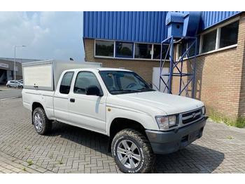Car Toyota Hilux X-CAB 4WD Benzine