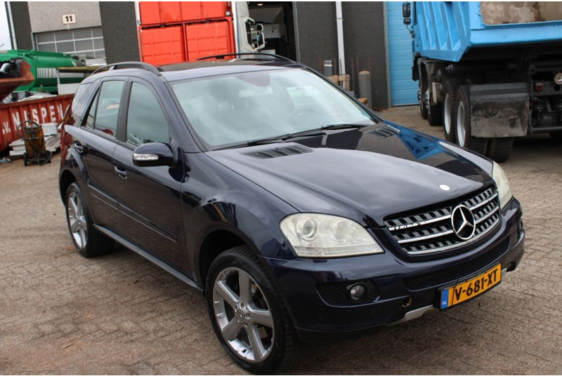 Mercedes-Benz M-Klasse 280 cdi + automatic + grijs kent. - Car: picture 3
