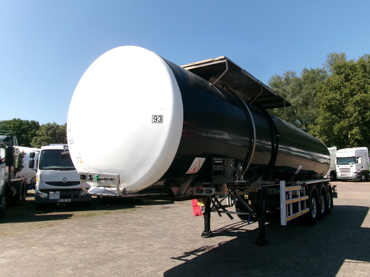 Clayton Bitumen tank inox 33 m3 / 1 comp + ADR - Tank semi-trailer: picture 1