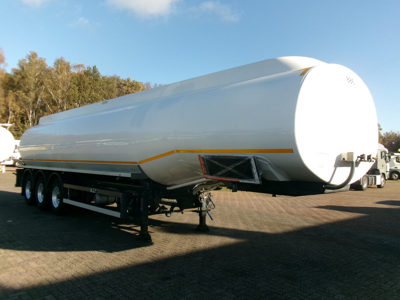 Cobo Fuel tank alu 44.7 m3 / 6 comp + pump - Tank semi-trailer: picture 2
