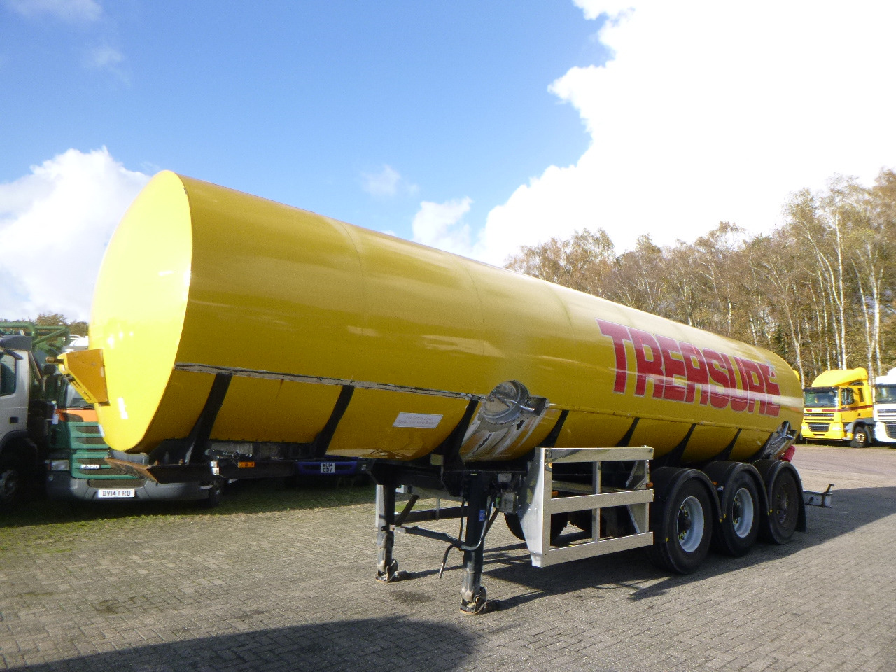 Crane Fruehauf Food (beer) tank inox 30 m3 / 2 comp - Tank semi-trailer: picture 1