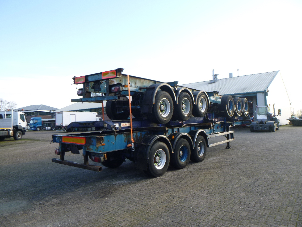 Crane Fruehauf Stack - 3 x container trailer 20-20-30-40 ft - Container transporter/ Swap body semi-trailer: picture 4