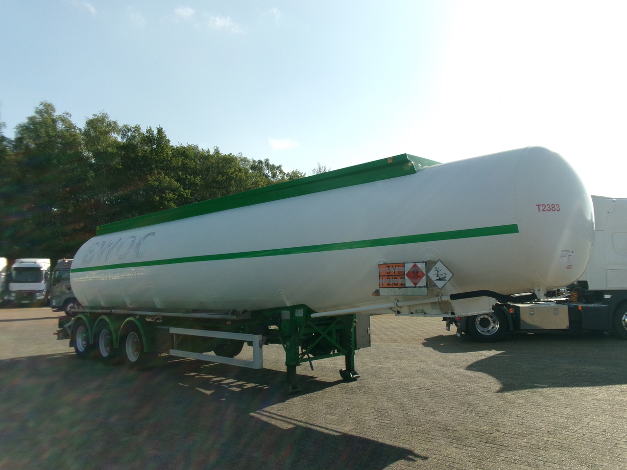 Feldbinder Fuel tank alu 42 m3 / / 6 comp + pump - Tank semi-trailer: picture 2