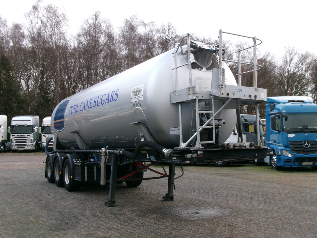 Feldbinder Powder tank alu 38 m3 (tipping) - Tank semi-trailer: picture 2