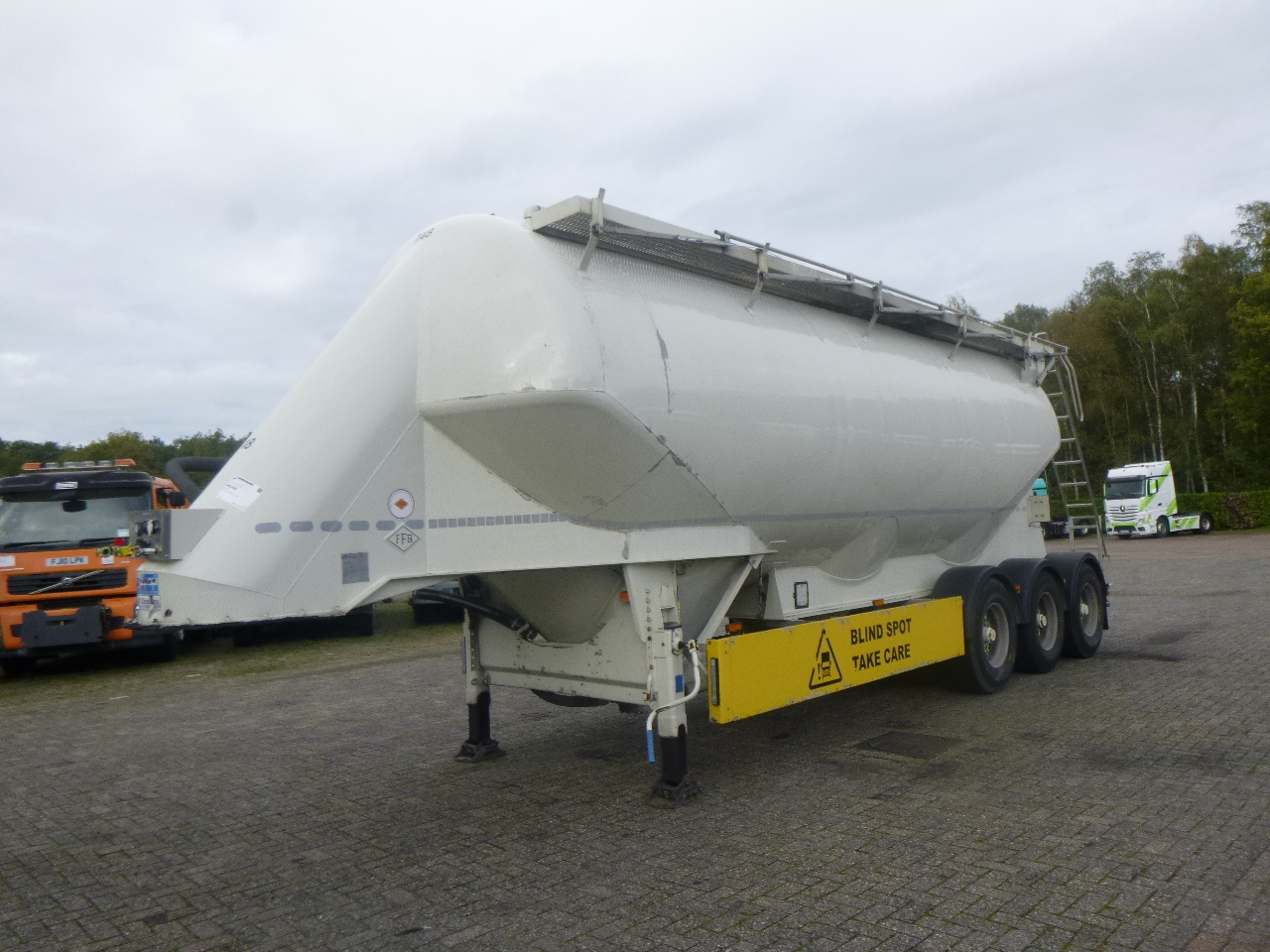 Feldbinder Powder tank alu 40 m3 / 1 comp - Tank semi-trailer: picture 1