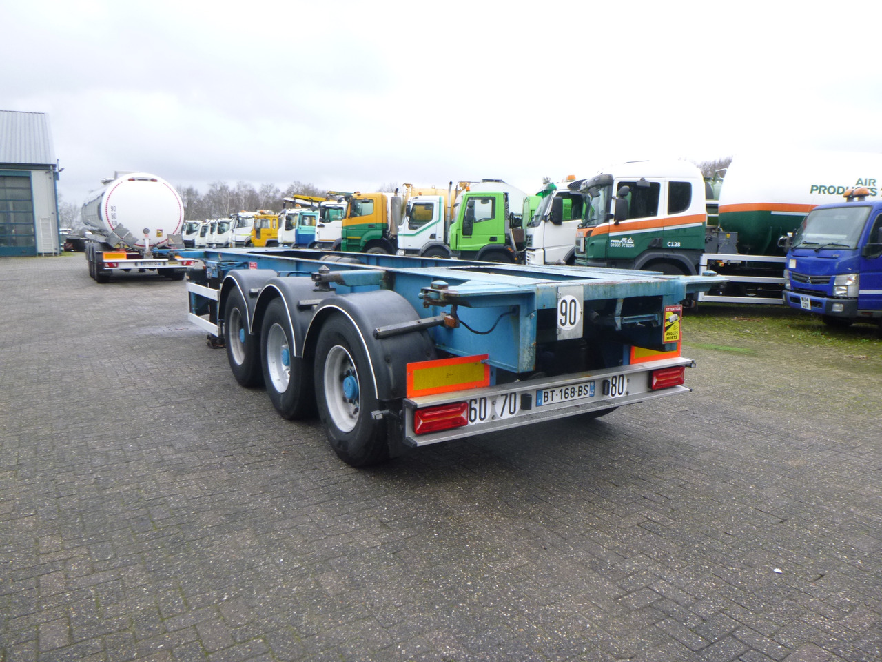Fruehauf 3-axle container chassis 20, 30 ft - Container transporter/ Swap body semi-trailer: picture 3