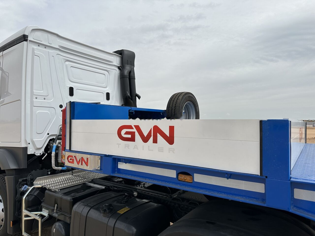 GVN Trailer 3 AXLE LOWBED - Low loader semi-trailer: picture 5