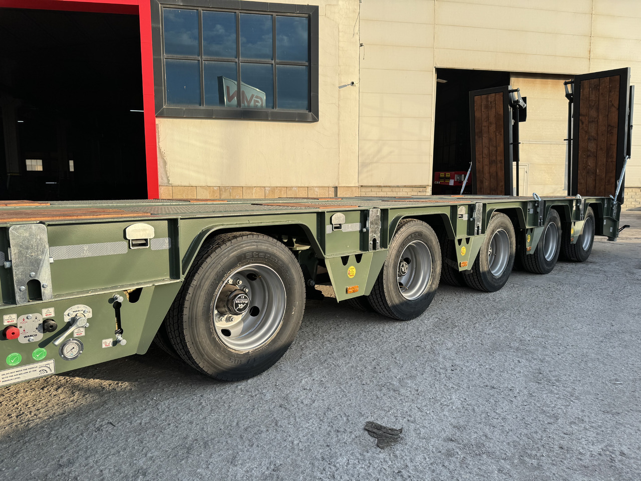 GVN Trailer 5 AXLE LOWBED - Low loader semi-trailer: picture 4